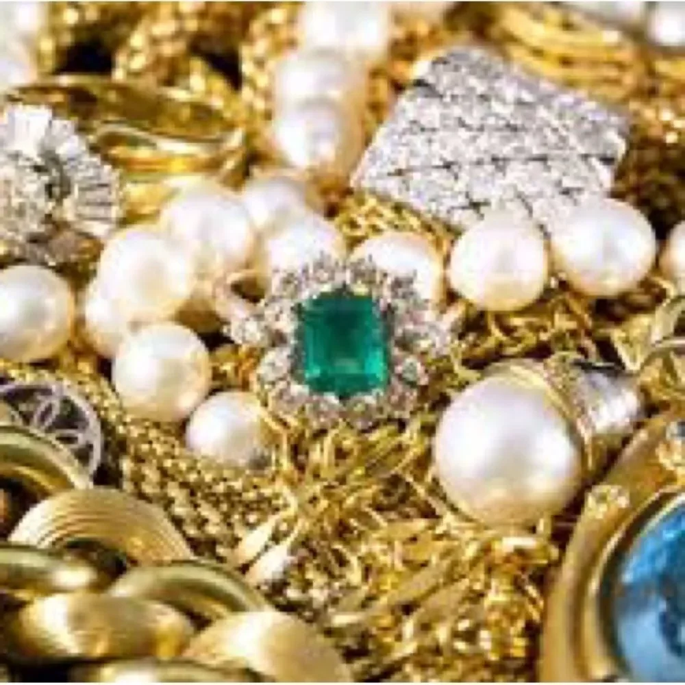 Big Estate Sale jewelry lot~ 3 LBs All wearable gold silver pearls rhine…